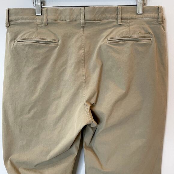 J.Crew 770 Straight Fit Tech Pant Chino Khakis Office Golf AW006 Tan 38/32 FLAW - Picture 10 of 16